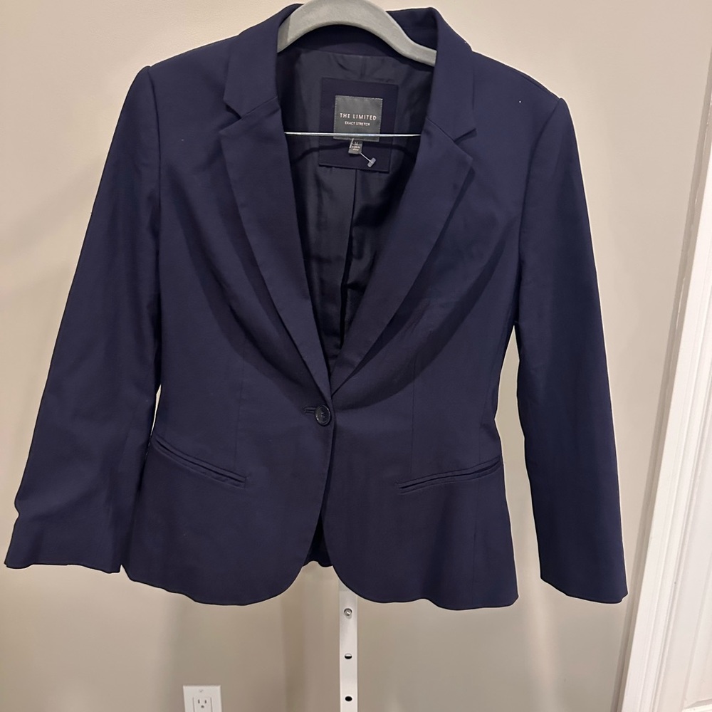 The limited navy blazer